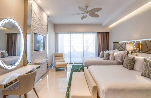 Palmilla Resort | ✩ 667ft² Suite ✩ Private Balcony with Hammock & Seating ✩ Relaxing Getaway ✩