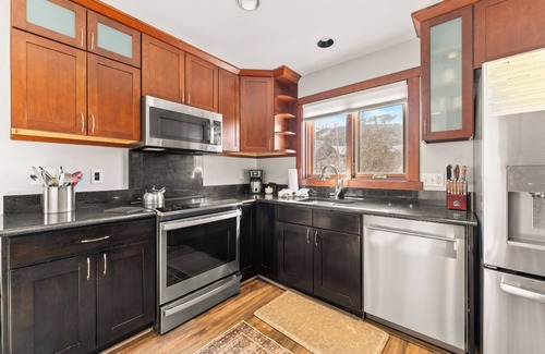 Keystone House | 67 W Hanson Rd - Après-Ski Summit Vista Retreat