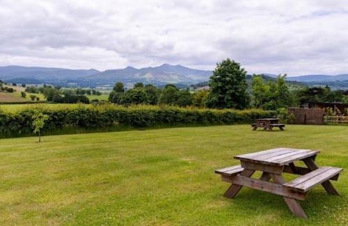Brecon Apartment | 68 Degrees West Glamping