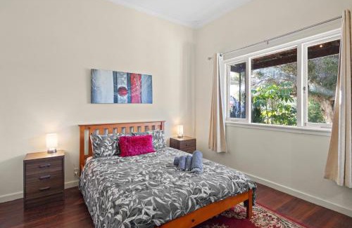 Highgate House | 69 Rustic Character Home In Highgate