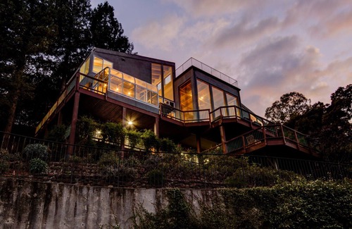 Country Club House | 6BD/4BA Hilltop Home w/Hot Tub, Billiards, BBQ and Views!
