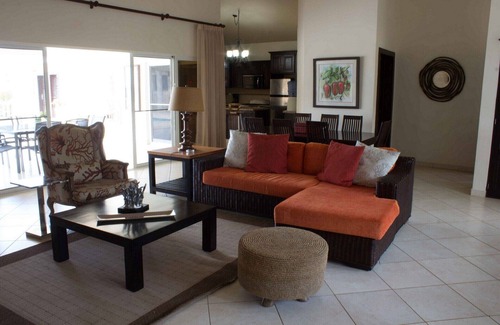 La Mulata Villa | 6BD 6BT Guest-friendly villa in gated and secured residence