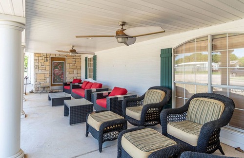Kingston House | 6Bdrm 4ba Swim & Launch Close! Pool Table!