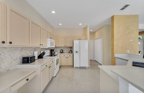 Highlands Reserve Villa | 6Bed 3Bath Pool Villa Toy Story & Lion King & Stunning Sunsets