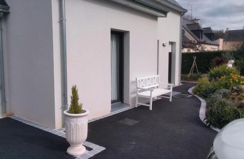 Saint-Broladre Bed & Breakfast | 6bis rue de la boussaquiere st broladre