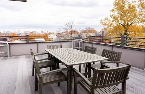 Central West End House | 6BR/4.5BA 4-Floor Home | Sleeping 17/ABODEbucks