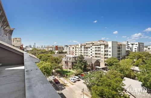 West Campus Apartment | 6BR 4BA West Campus Group Stay Walk to UT, SXSW and Downtown by Austin Vacay