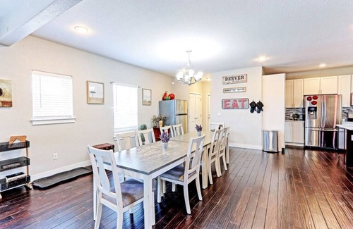 Scenic Heights House | 6BR/5BA 4600sqft | Mtn/City View | HotTub | Sauna