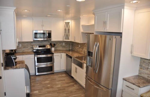 Lake Ozark House | 6BR/5BA LUXURIOUS LAKEFRONT HOME-Highly Desired Location-Sleeps 20