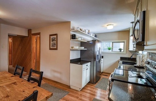 Leadville House | 6BR Cozy Victorian - Block from Main St - Groups