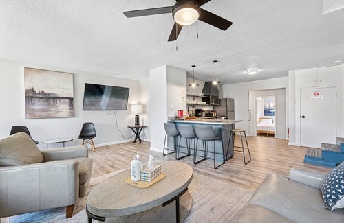 Central Oklahoma City House | 6BR Family Home | Near Plaza District with Parking #60