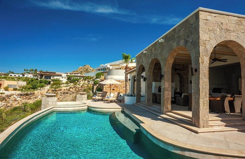 Buzzards Villa | 6BR Luxury Villa with Beach Club Access.