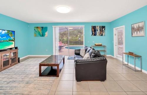 Calabria Villa | 6BR Pool Villa, Minutes from the Parks!