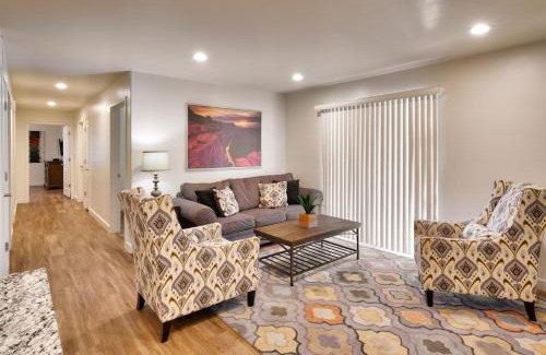 Moab South Valley House | 6D Moab RedCliff Condo Pet Friendly Pool and Hot Tub