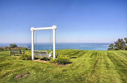 Ludington House | 7-Acre Coastal Michigan Home with Hot Tub and Sauna!