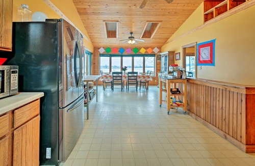 Burlington Cabin | 7-Acre Working Farm Near Lake Geneva: Pets Welcome