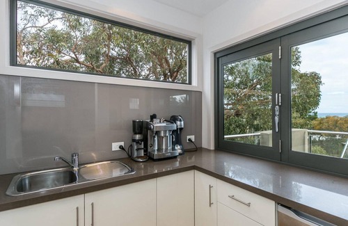 Anglesea House | 7 Almira -Premium Holiday Home Really Offers It All.