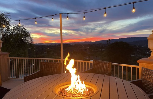 Fallbrook House | 7 BDR all with private baths 10k ft² Villa, Resort Pool, Theatre, Gym, Game Room