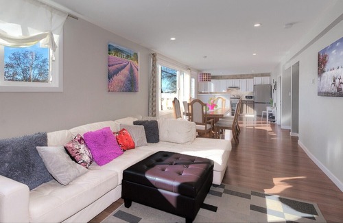 Rutland House | 7 Bdr House, Central location, AC, HOT TUB & VALUE!