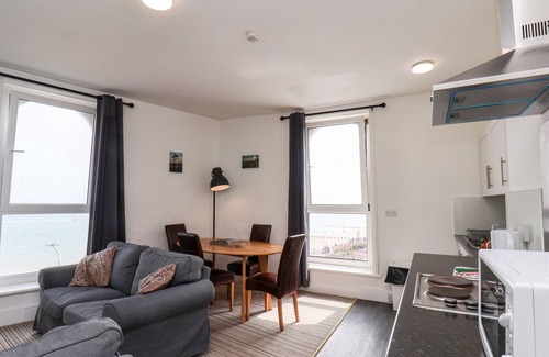 Bridlington Old Town Cottage | 7 BEACH VIEW @ BEACONSFIELD HOUSE in Bridlington
