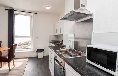 Bridlington Old Town Cottage | 7 BEACH VIEW @ BEACONSFIELD HOUSE in Bridlington