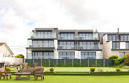 Crantock Apartment | 7 Beachview - apartment in Crantock sleeps 4 guests in 2 bedrooms