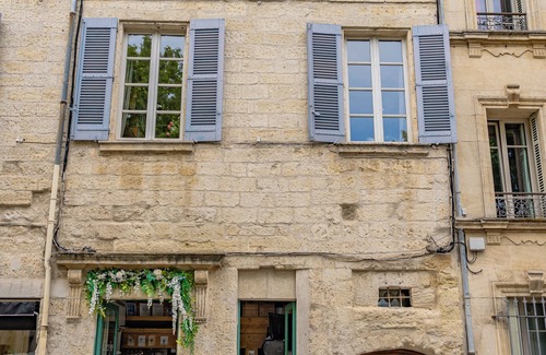 Villeneuve-les-Avignon House | 7 Bedroom Private vacation home in Villeneuve-lès-Avignon