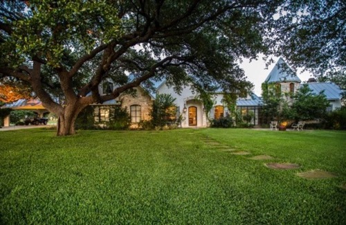 Hondo House | 7 bedroom/5 bathroom lodge for Bader Ranch Dove Hunts