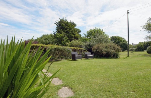 Langton Matravers Cottage | 7 bedroom accommodation in Acton, near Langton Matravers