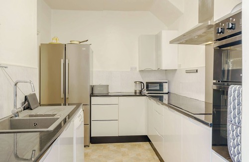 South Shore Cottage | 7 bedroom accommodation in Blackpool