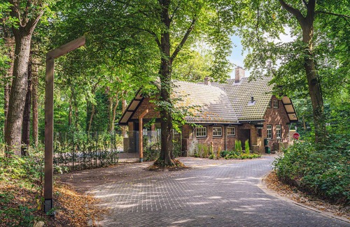 Bergen House | 7 bedroom accommodation in Bergen