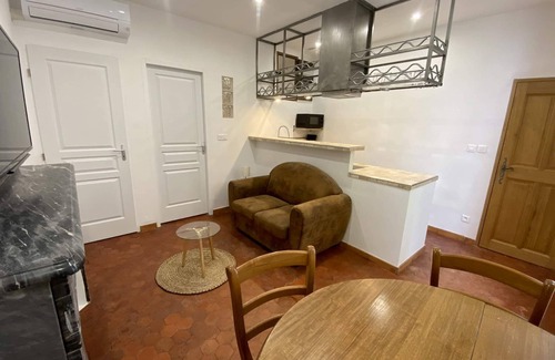 Barjols House | 7 Bedroom Private vacation home in Barjols