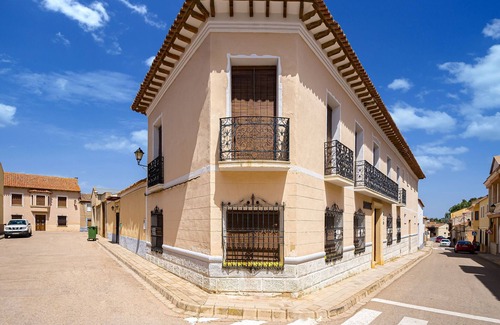 Pozo-Lorente Villa | 7-Bedroom Villa in Pozo Lorente