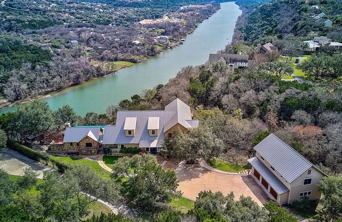 McNeil House | 7 Bedrooms 5 full bath & 2 1/2 Bath Lake Austin Estate