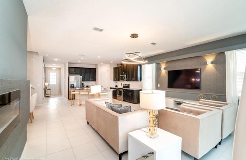 Bay Lake House | 7 Bedrooms - 6,5 Bathrooms - Solara 9041 FK