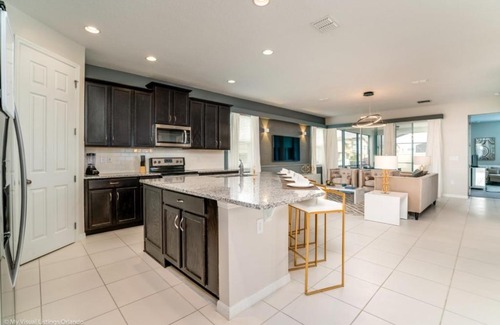 Bay Lake House | 7 Bedrooms - 6,5 Bathrooms - Solara 9041 FK