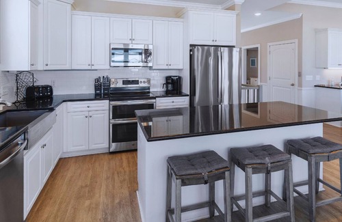 Ocean Isle Beach House | 7 Bedrooms with a POOL and ELEVATOR at Sea Esta!
