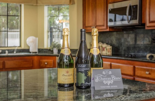 Temecula House | 7 BR/5.5 bath PERMITTED TEMECULA WINE COUNTRY VACATION RENTAL