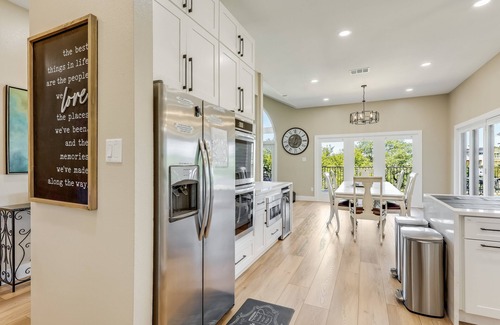 Highland Lake Estates House | 7 BR Lakefront Estate-sleeps 14 adults+6/8 kids,boat dock,cliff jump+kayaks