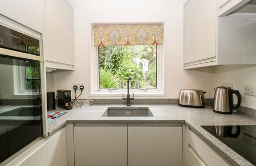 New Forest District Cottage | 7 Church Lane
