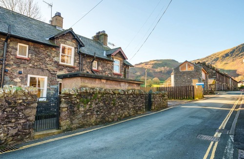 Glenridding House | 7 Low Glenridding - With off-street parking