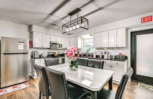 Bearss Plaza House | 7 Mi to Busch Gardens: Lutz Home w/Patio!