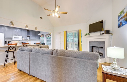 Covington House | 7 Mi to Dtwn Covington: Bright Home w/Deck & Yard