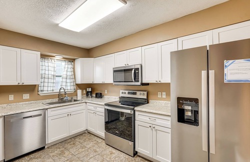 Callaway House | 7 Mi to Dtwn Panama City: Family Home w/Patio