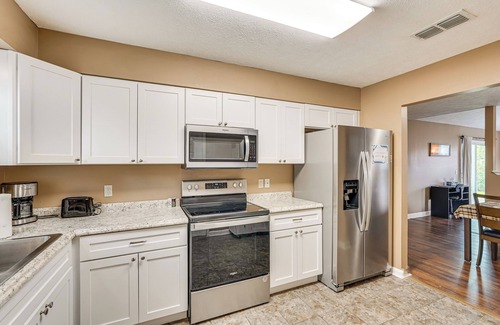 Callaway House | 7 Mi to Dtwn Panama City: Family Home w/Patio