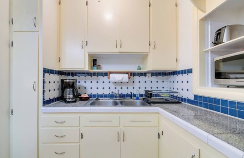 Crystal River Cottage | 7 Mi to Gulf: Home w/Dock Access in Crystal River