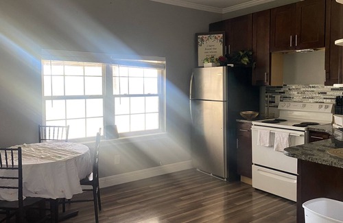 Mora Apartment | 7 mi to Mo state fair/ countryside apartment