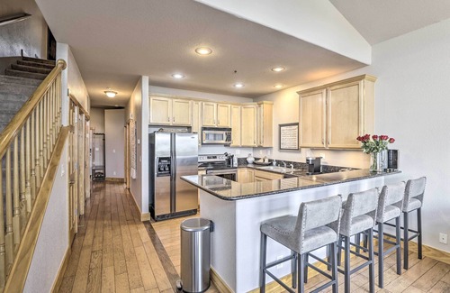 Dillon Condo | 7 Mi to Ski: Main Street Dillon Condo