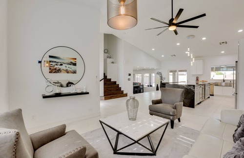 Manistee Ranch HOA House | 7 Mi to State Farm Stadium: Family Home w/Pool