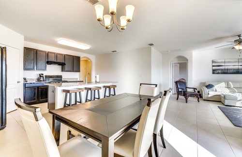 Buena Ventura Lakes House | 7 Mi to USTA: Waterfront 'Tennis House' w/Yard!
